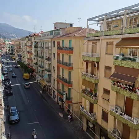 Apartment Davinci104 Alassio